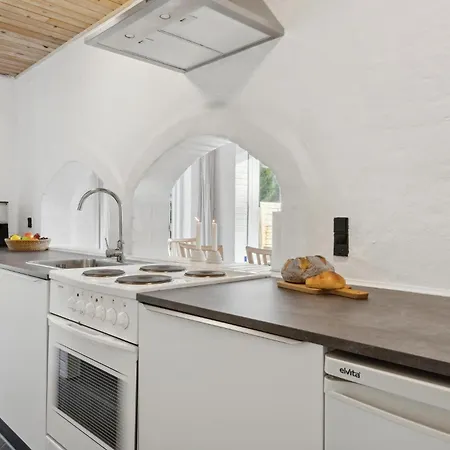 3 Bedroom Amazing In Ålbæk