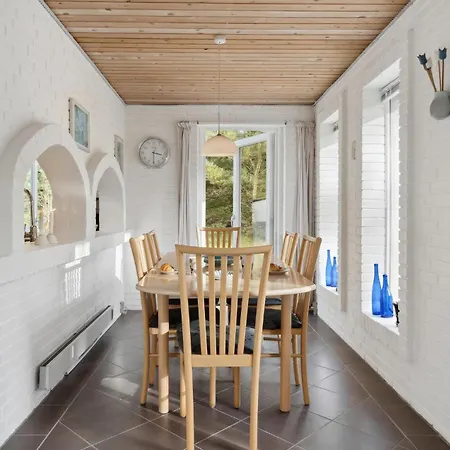 Feriehus 3 Bedroom Amazing In